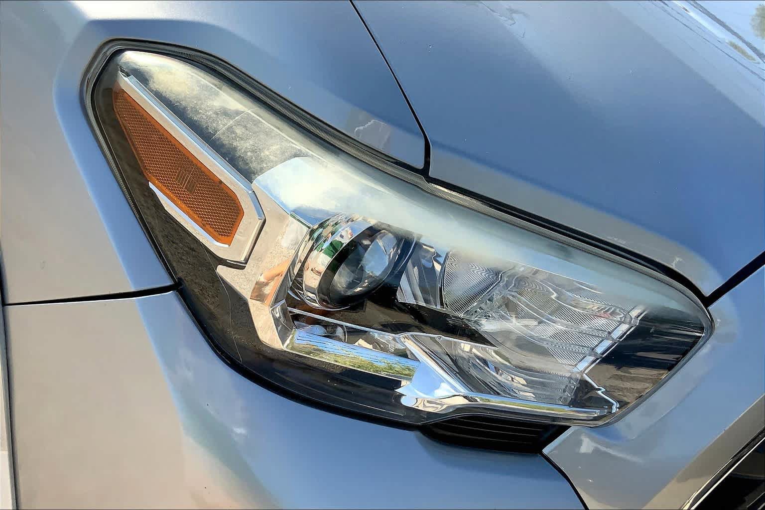 Used 2017 Toyota Tacoma SR5 w/ Tow Package RWD image 27