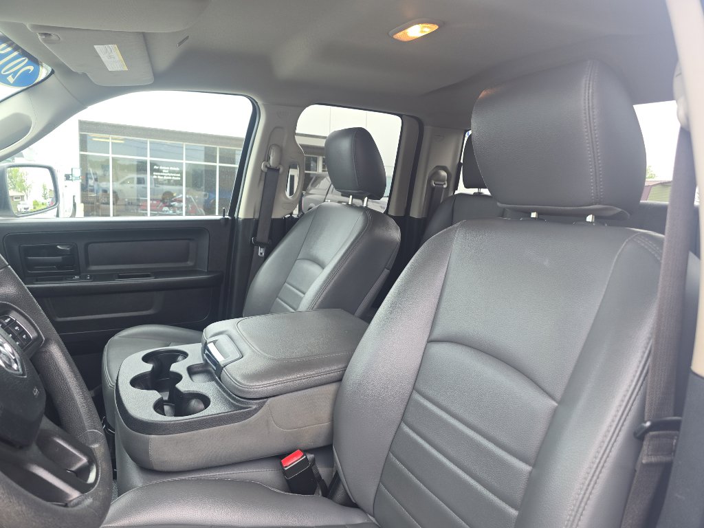 Used 2019 RAM 1500 Tradesman w/ Chrome Appearance Group image 12