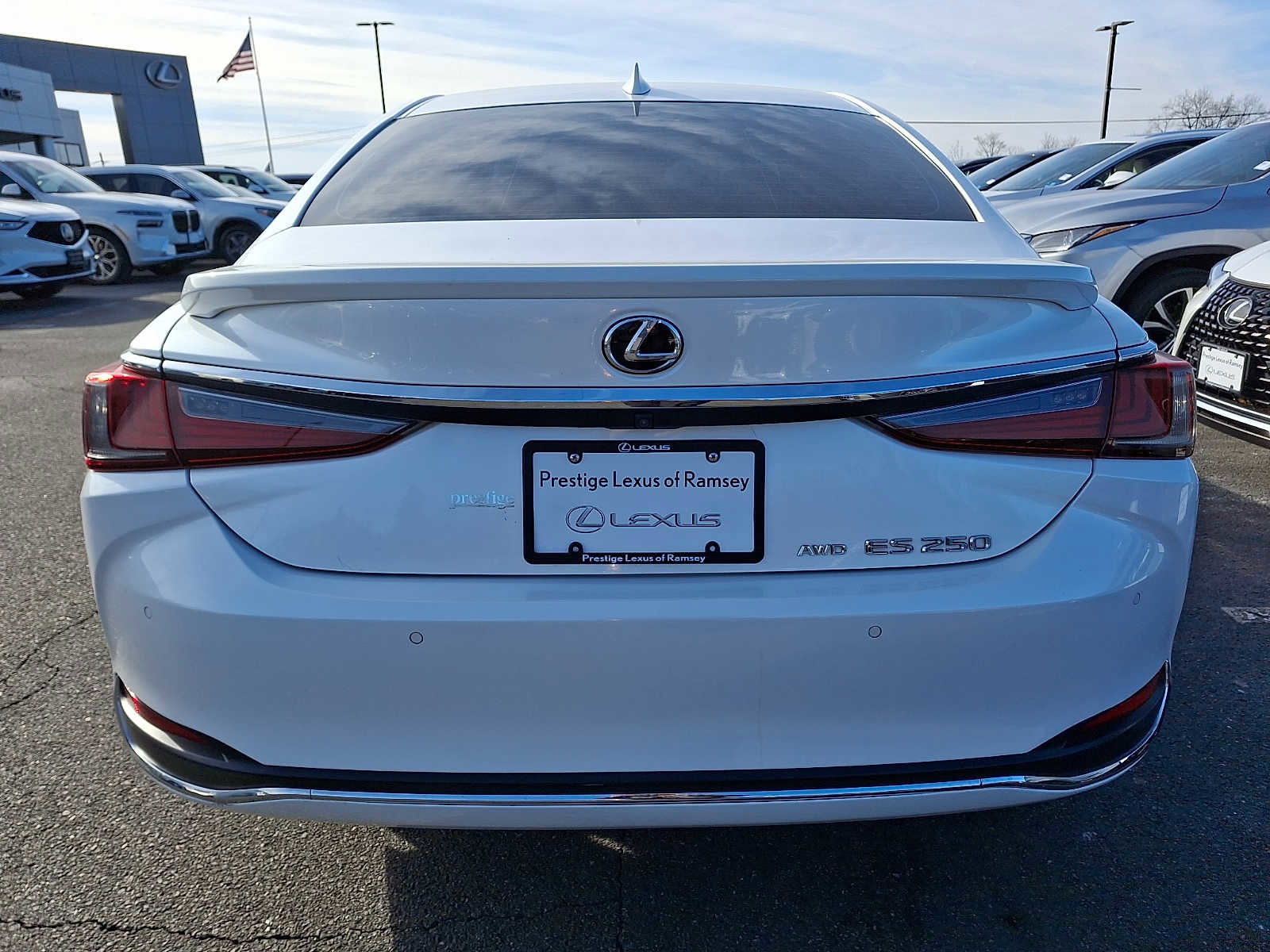 Used 2021 Lexus ES 250 w/ Premium Package image 5