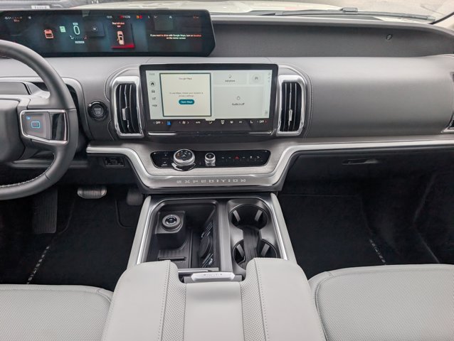 New 2027 Ford Expedition Max Platinum w/ Platinum Ultimate Package AWD/4WD image 7