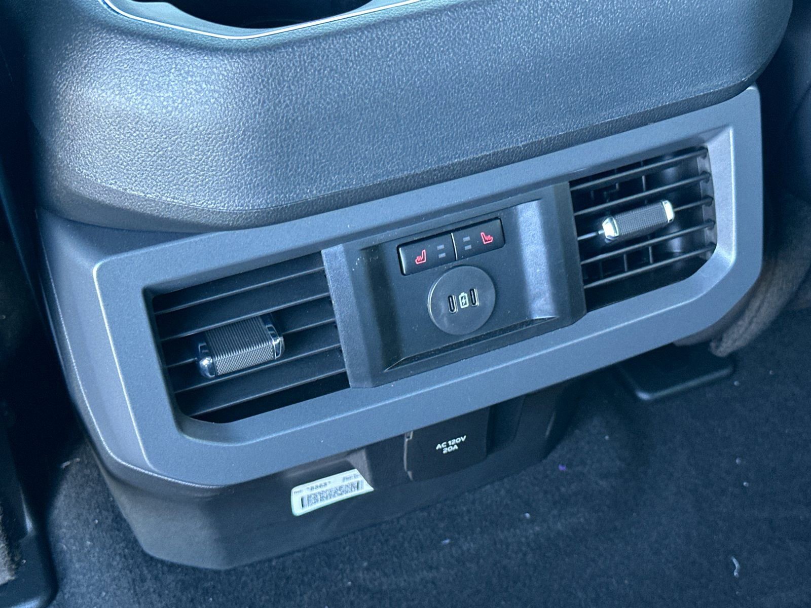 New 2025 Ford F350 Lariat w/ Lariat Ultimate Package image 14