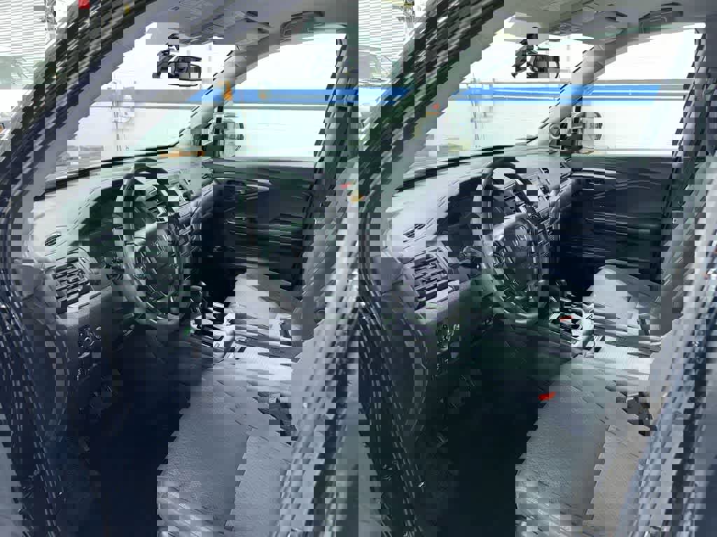 Used 2017 Honda Ridgeline Sport image 26