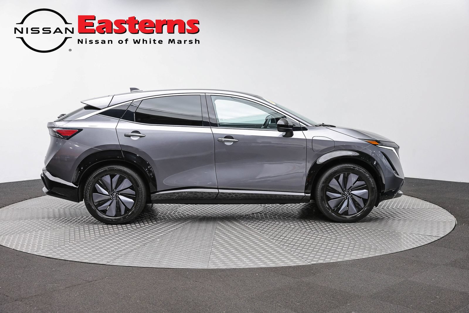Used 2023 Nissan Ariya FWD image 4