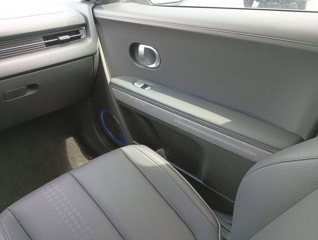 New 2023 Hyundai Ioniq 5 SEL image 6