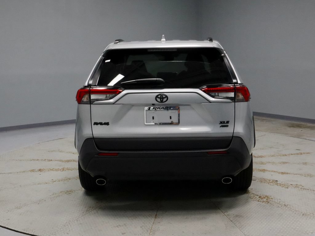 Used 2025 Toyota RAV4 XLE w/ Convenience Package AWD/4WD image 11