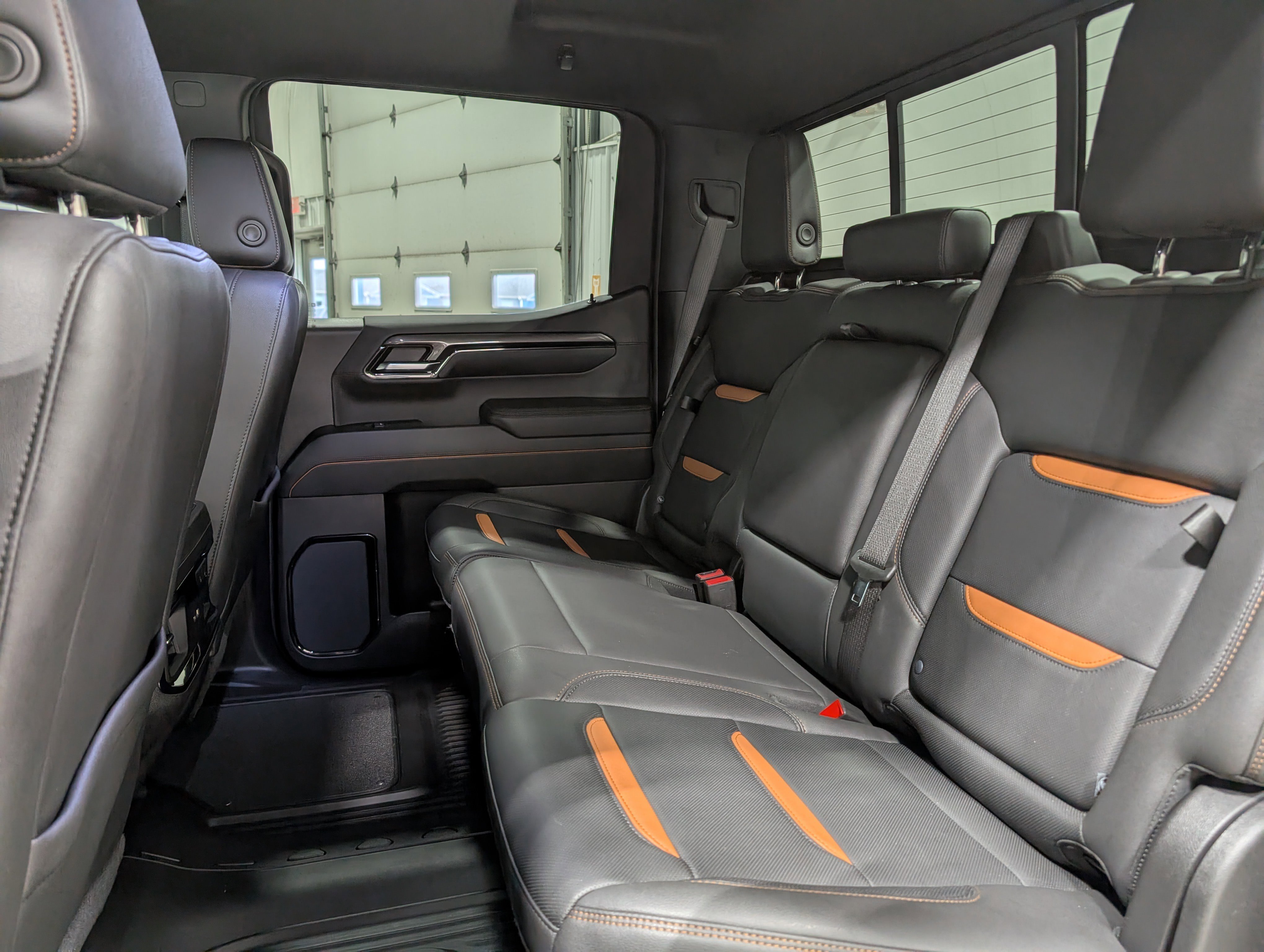 Used 2024 GMC Sierra 1500 AT4 w/ Technology Package image 18