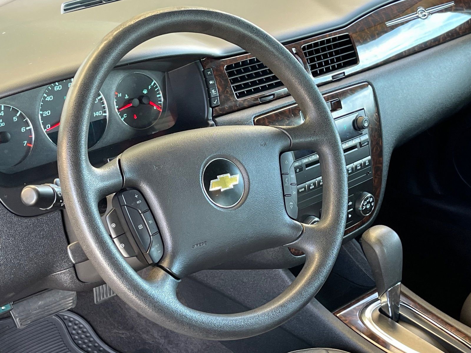 Used 2016 Chevrolet Impala LTZ image 11