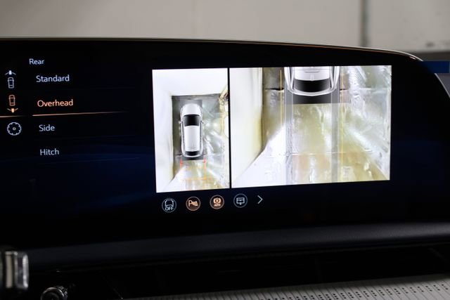 New 2026 Cadillac Optiq Sport 2 AWD/4WD image 17