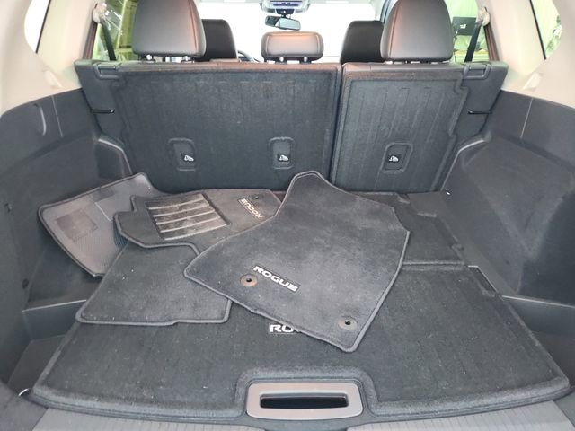 Used 2025 Nissan Rogue SL w/ Tech Package image 43