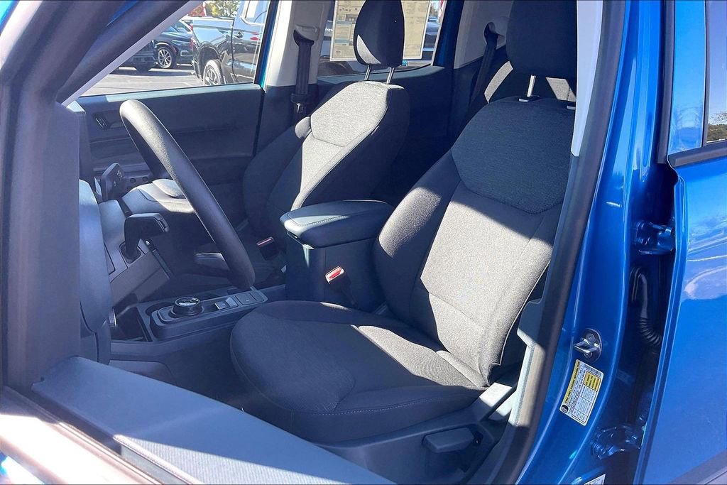 New 2025 Ford Maverick XL image 9