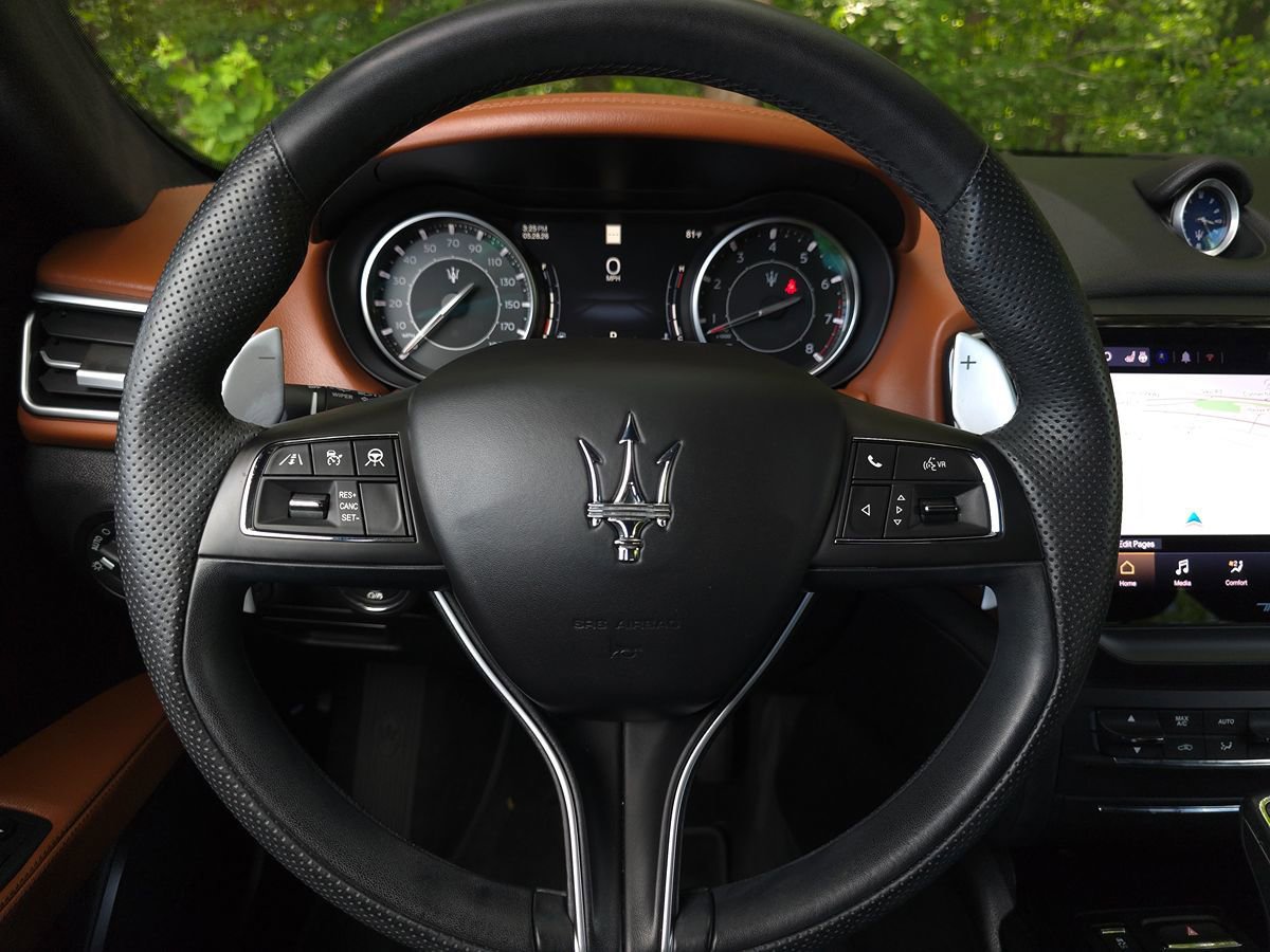 Used 2023 Maserati Ghibli Modena RWD image 28