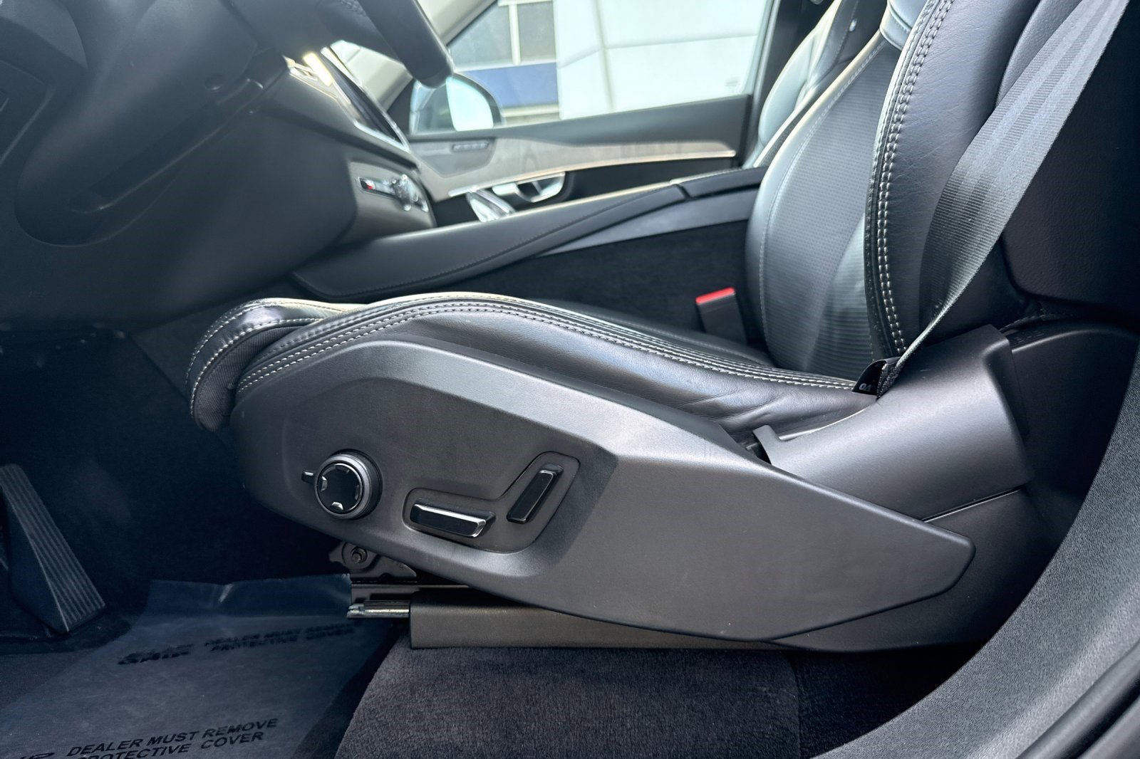 Used 2022 Volvo XC90 T8 Inscription w/ Advanced Package image 14