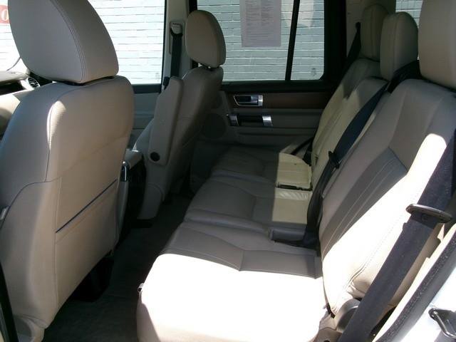Used 2016 Land Rover LR4 HSE AWD/4WD image 17