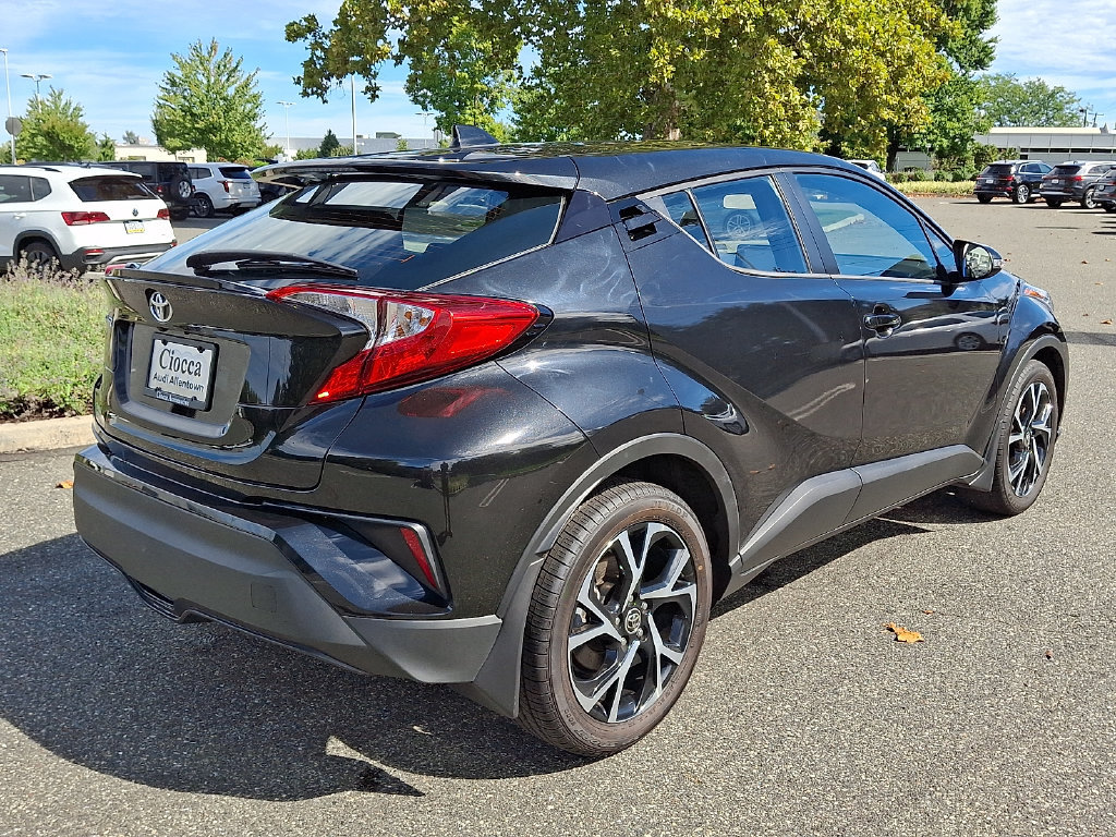 Used 2021 Toyota C-HR XLE FWD image 9