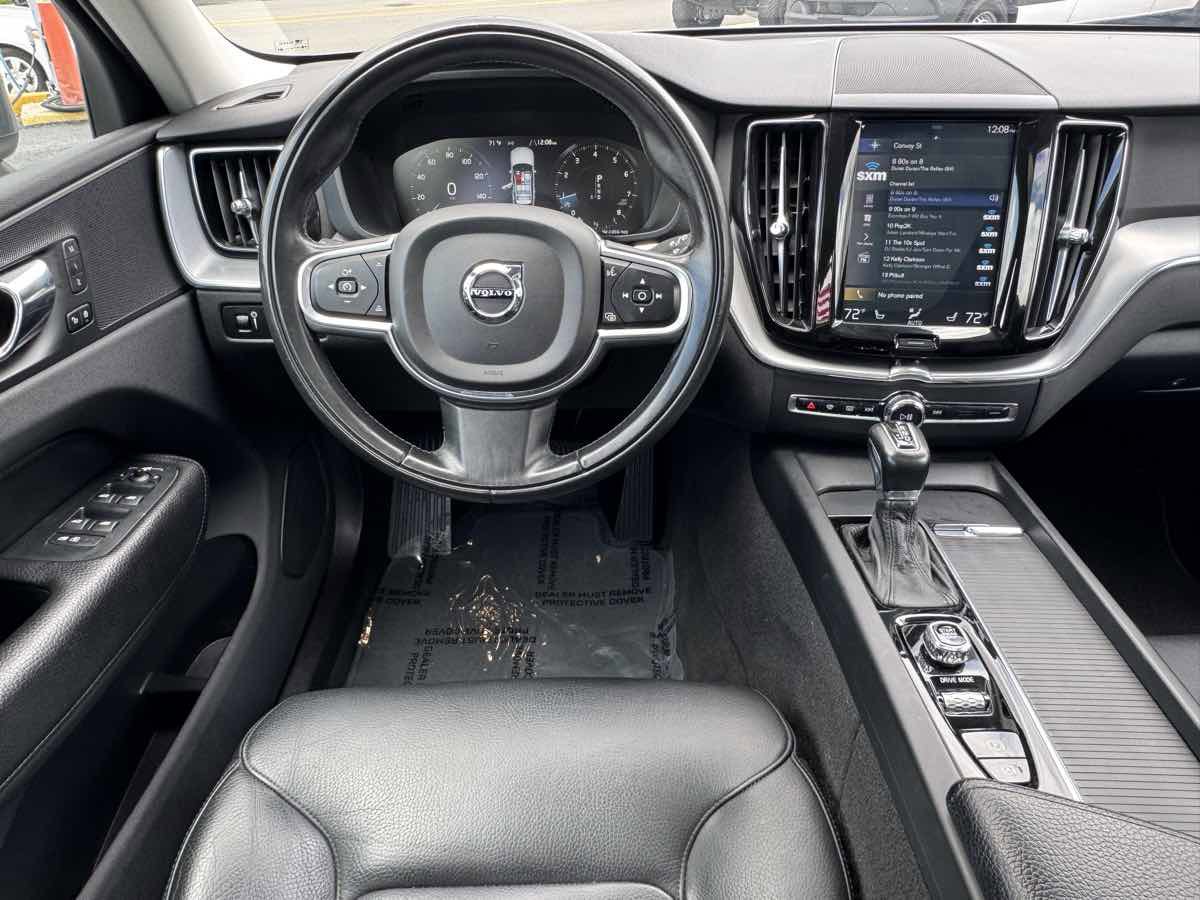 Used 2018 Volvo XC60 T6 Momentum w/ Convenience Package AWD/4WD image 22