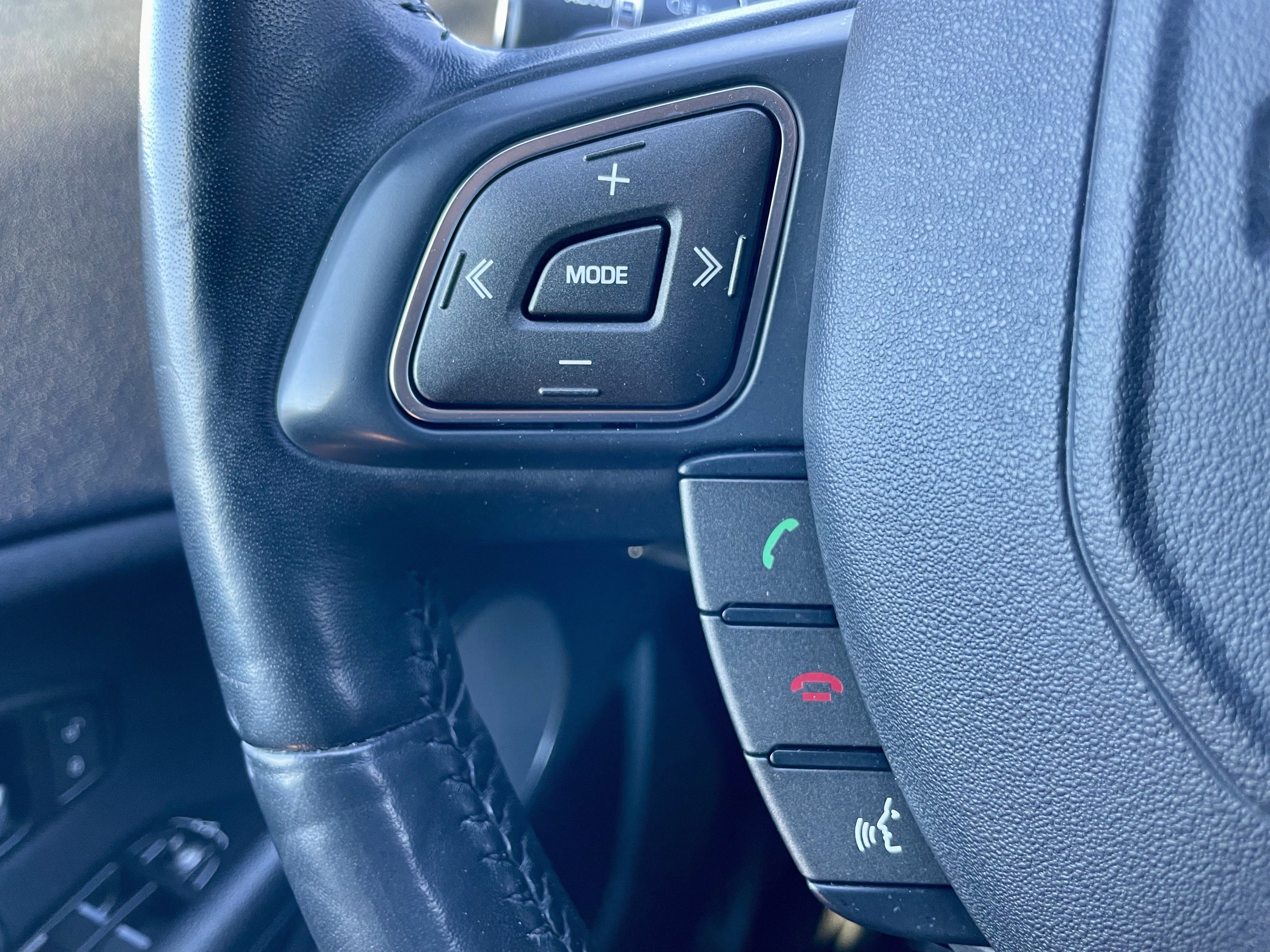 Used 2017 Land Rover Range Rover Evoque SE image 22