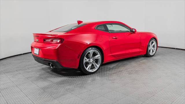 Used 2018 Chevrolet Camaro LT w/ RS Package image 8