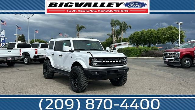 New 2026 Ford Bronco Outer Banks image 1