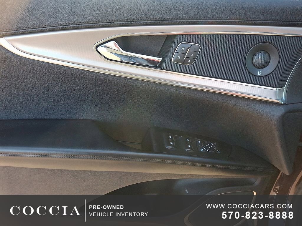 Used 2020 Lincoln Nautilus Reserve w/ Equipment Group 201A image 12