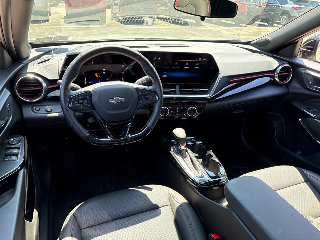 Certified 2024 Chevrolet Trax RS w/ Sunroof Package FWD image 11