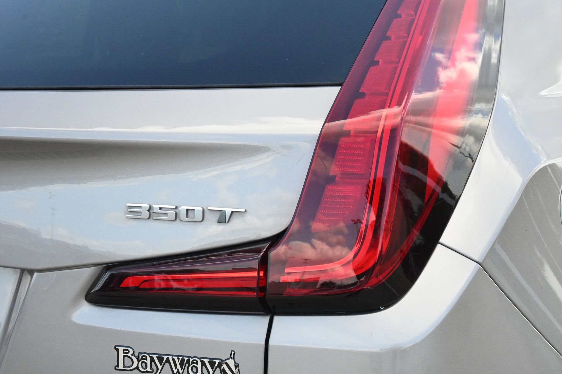 Certified 2023 Cadillac XT4 Premium Luxury FWD image 22