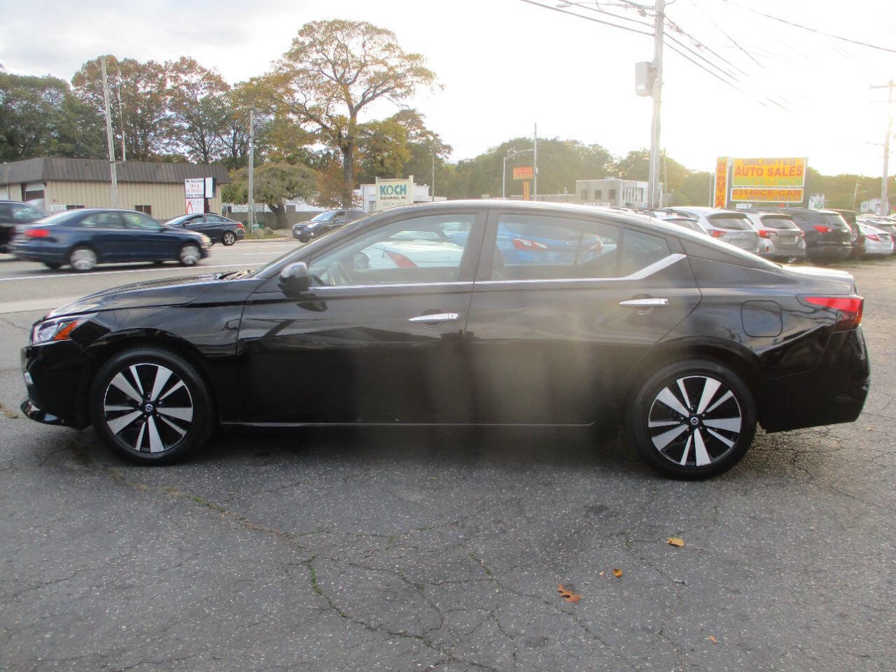 Used 2022 Nissan Altima 2.5 SV image 4