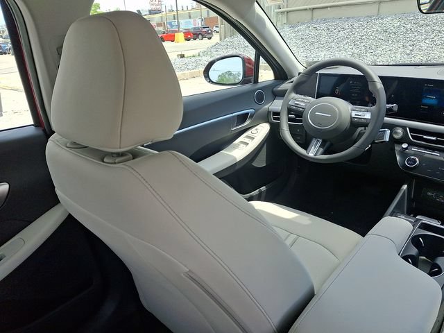 New 2026 Hyundai Sonata SEL FWD image 9