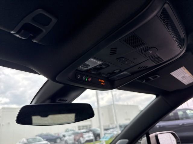Used 2022 Cadillac XT5 Premium Luxury FWD image 19