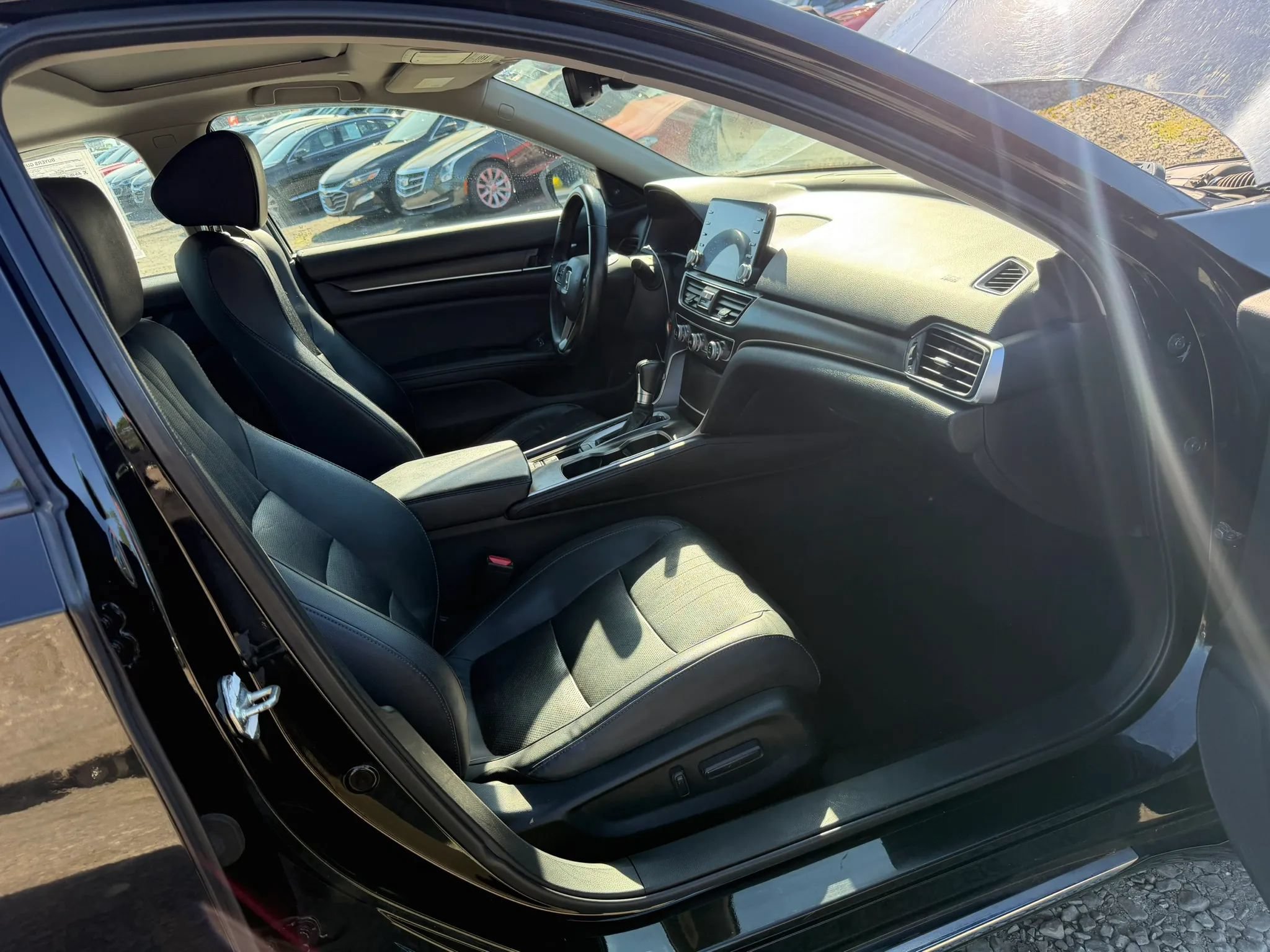 Used 2018 Honda Accord EX-L image 12