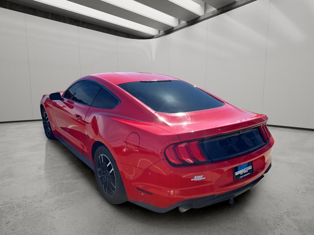 Used 2018 Ford Mustang Coupe image 4