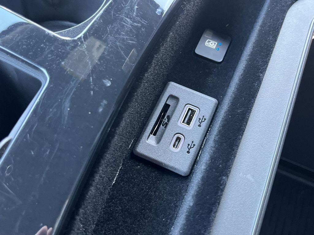 Used 2023 Cadillac Escalade Premium Luxury Platinum image 55