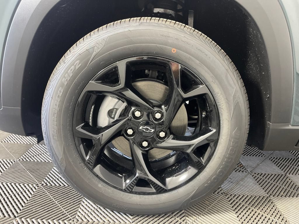New 2026 Chevrolet Trax LT w/ Driver Confidence Package FWD image 13