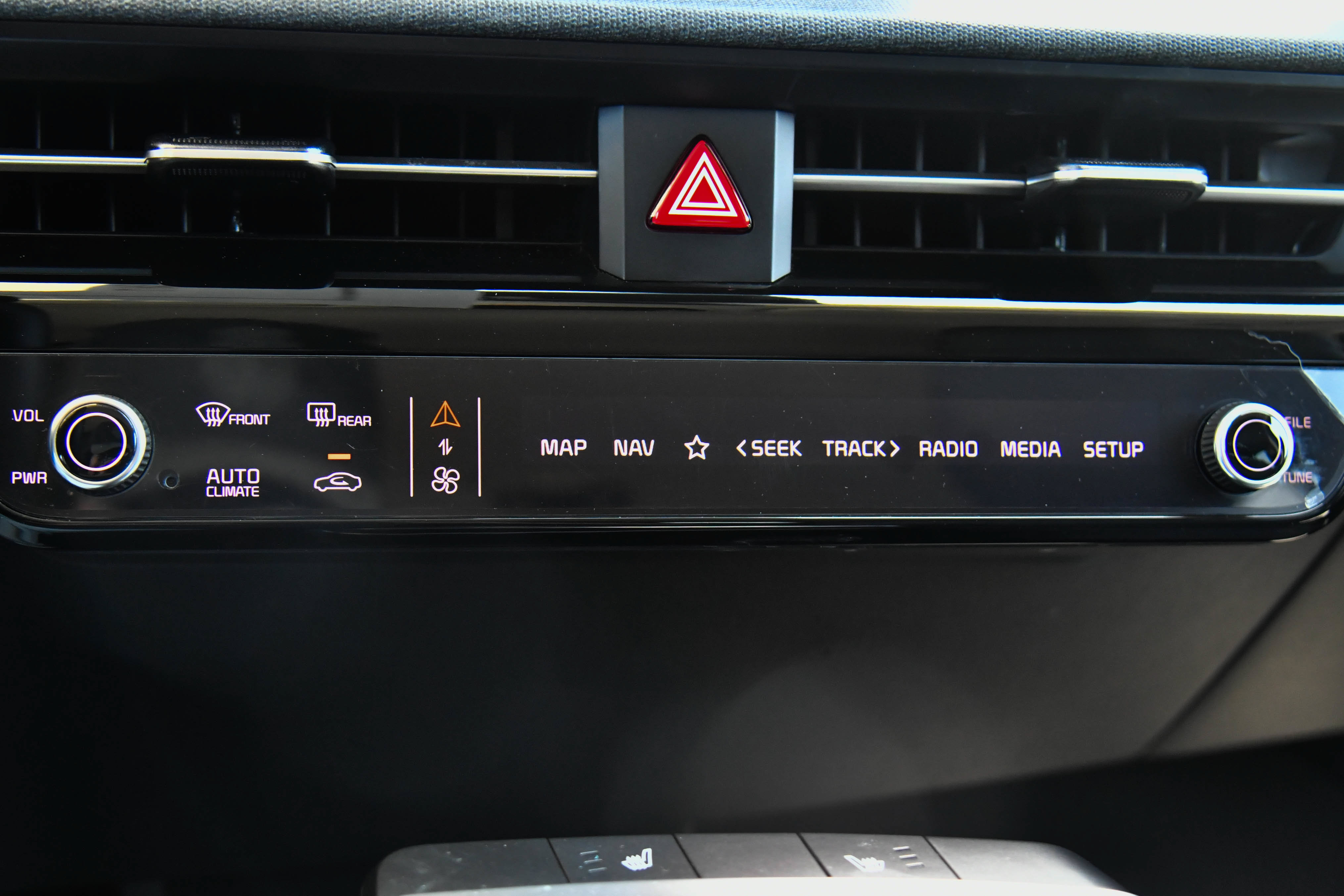 Used 2024 Kia EV6 Light RWD image 32