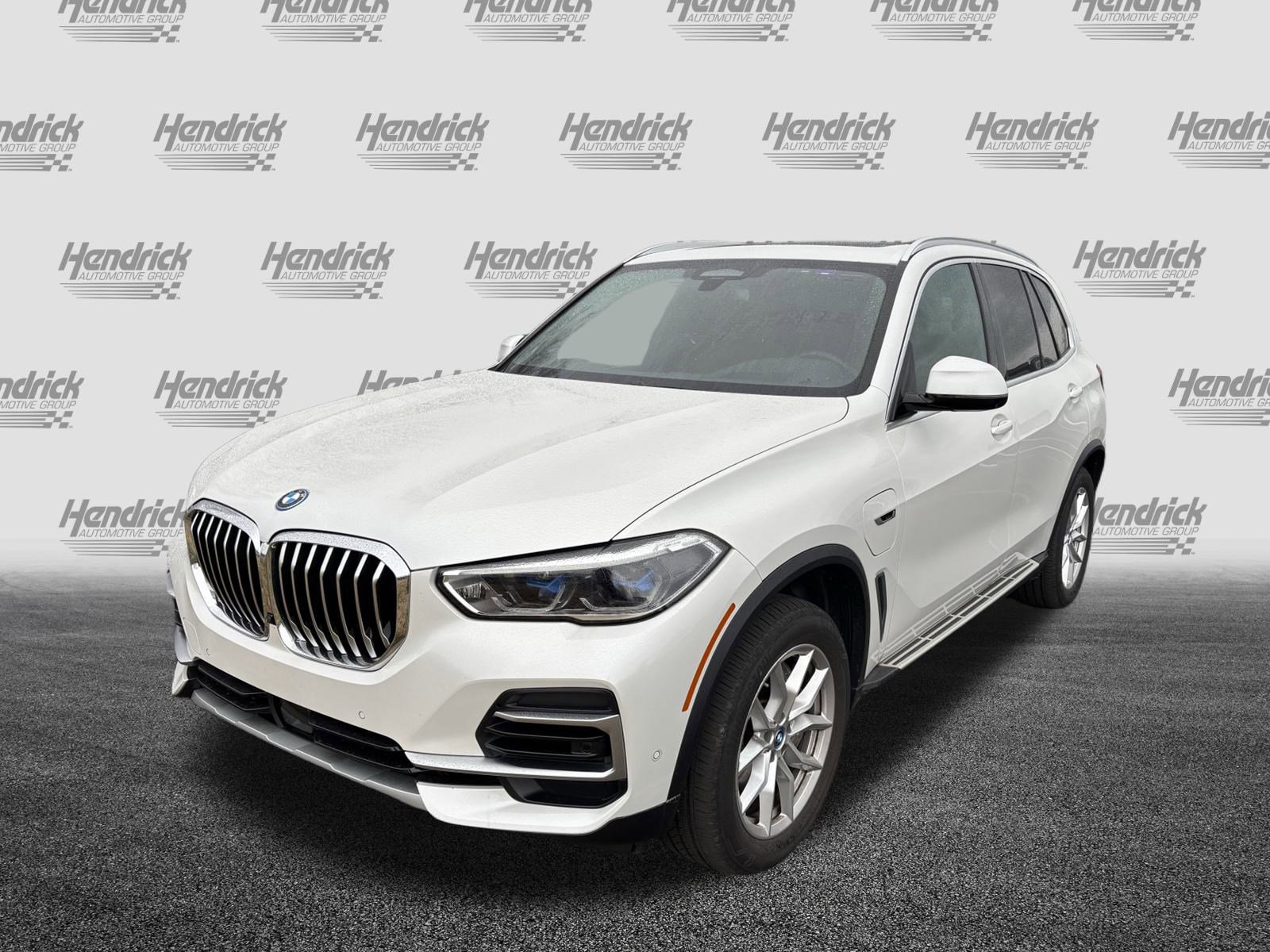 Certified 2023 BMW X5 xDrive45e w/ Executive Package image 6