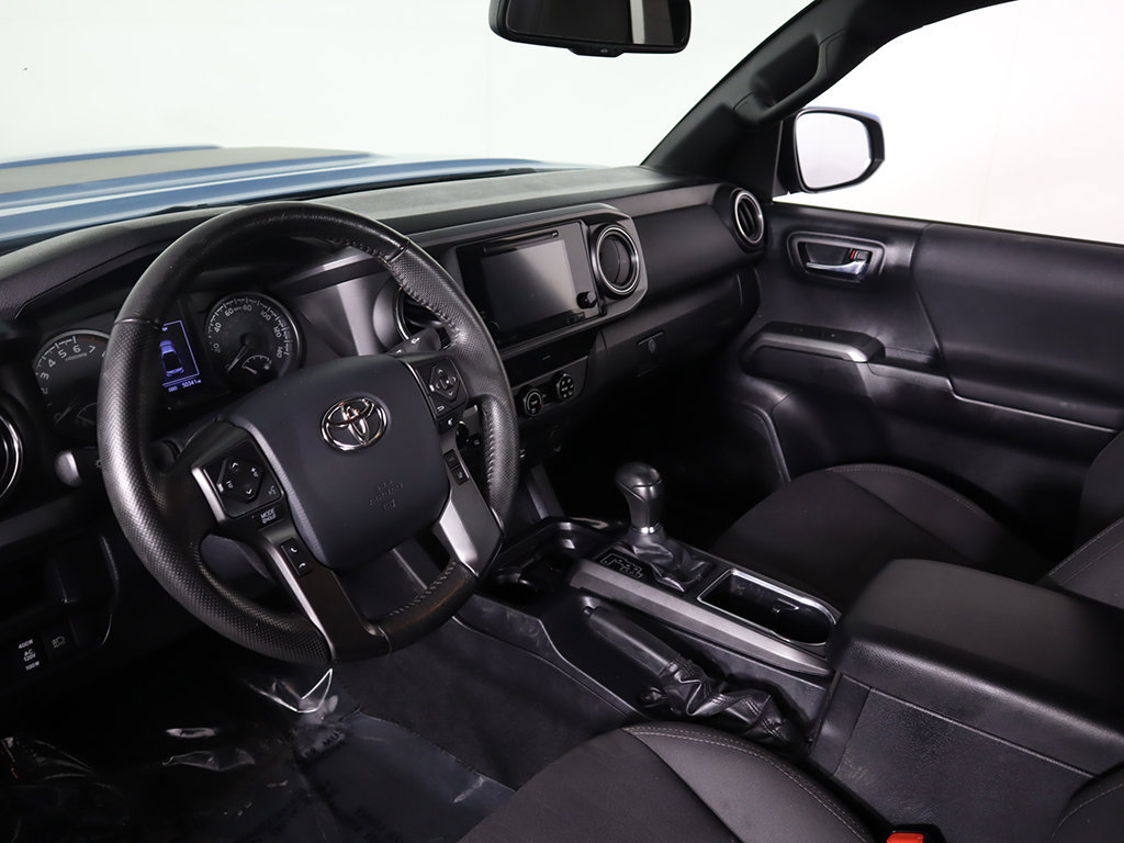 Used 2019 Toyota Tacoma TRD Sport AWD/4WD image 24