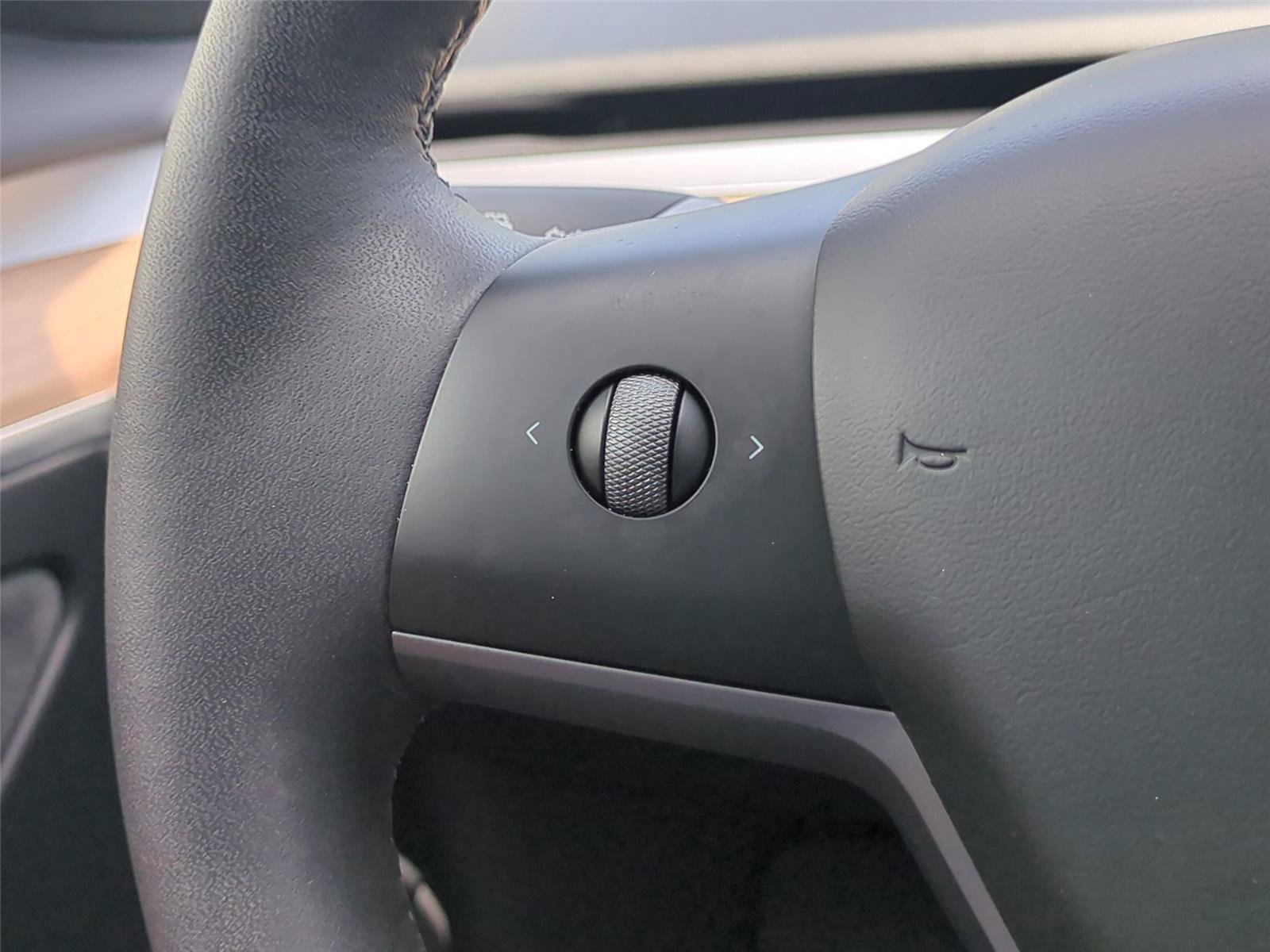 Used 2023 Tesla Model 3 Standard Range RWD image 17