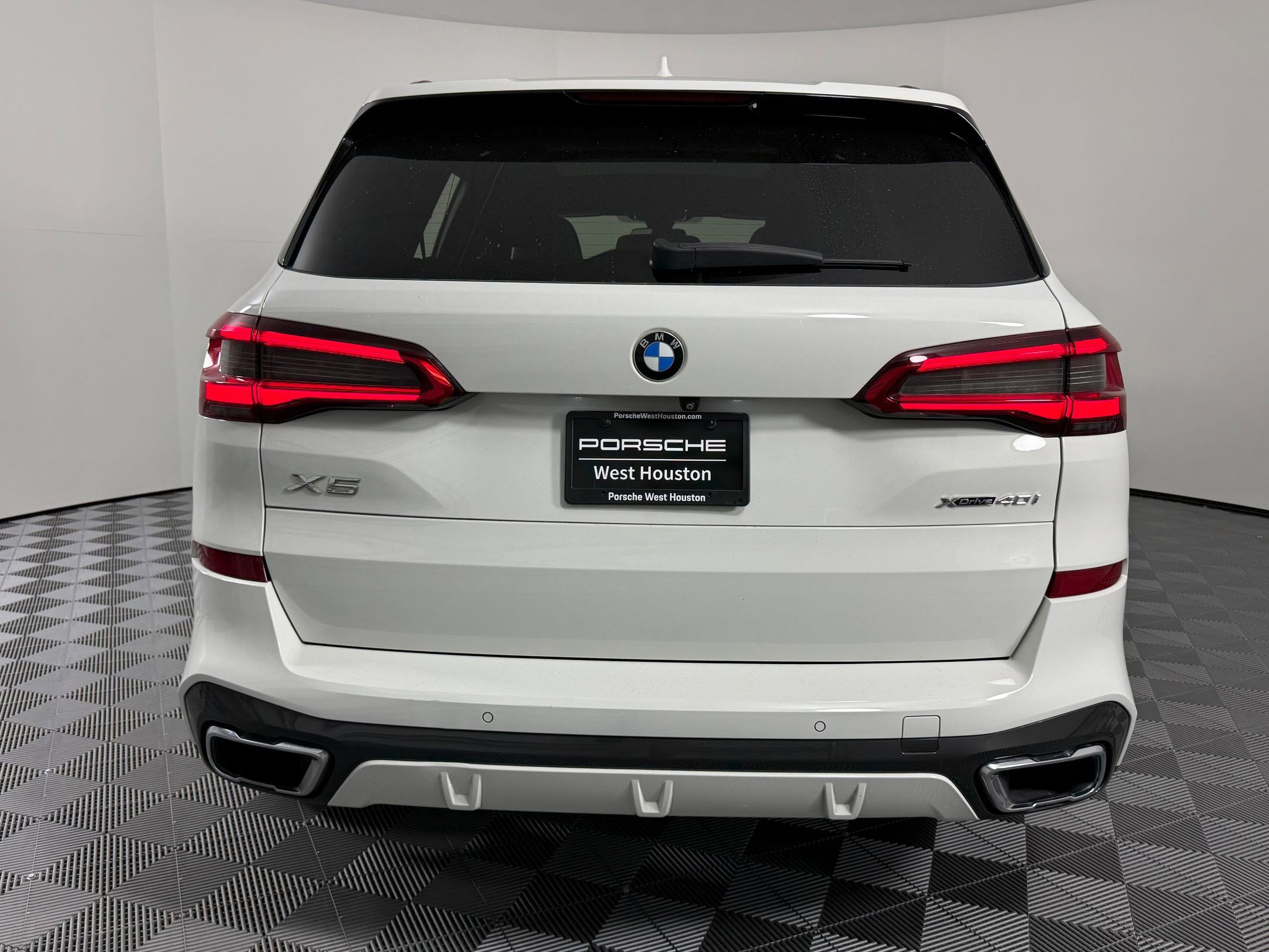 Used 2019 BMW X5 xDrive40i w/ M Sport Package image 10
