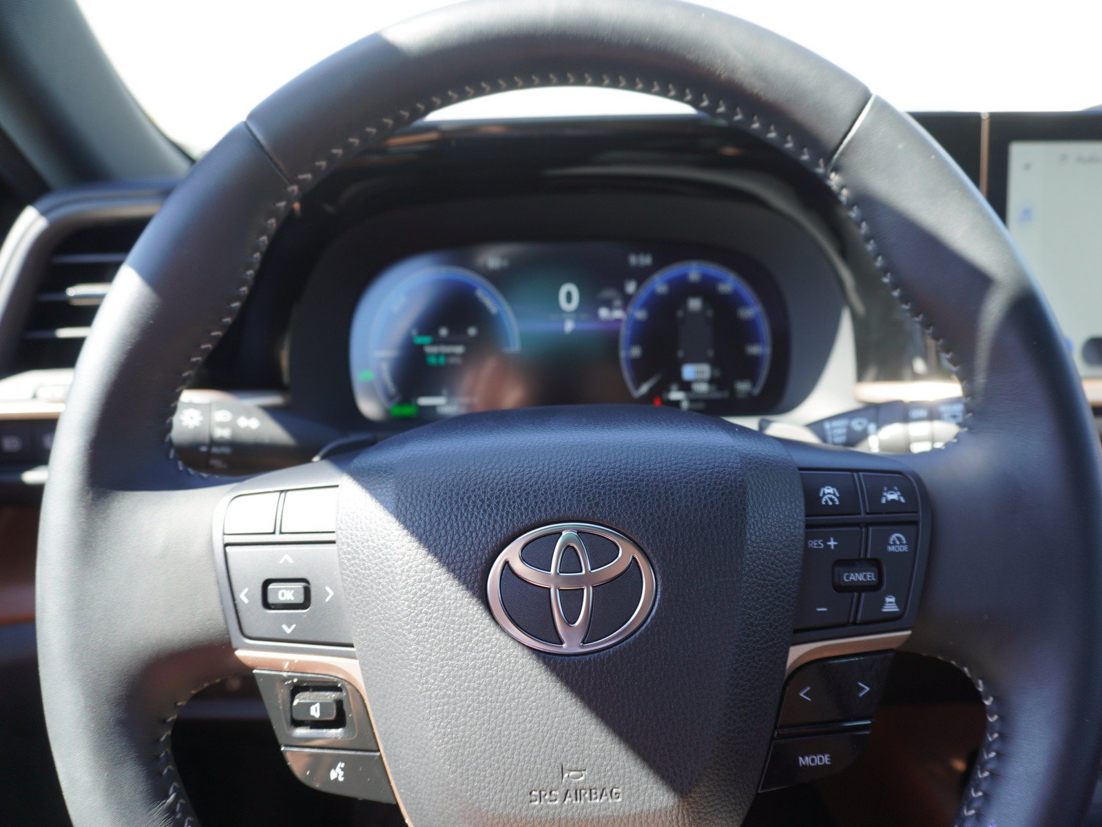 Used 2025 Toyota Crown Signia AWD/4WD image 24