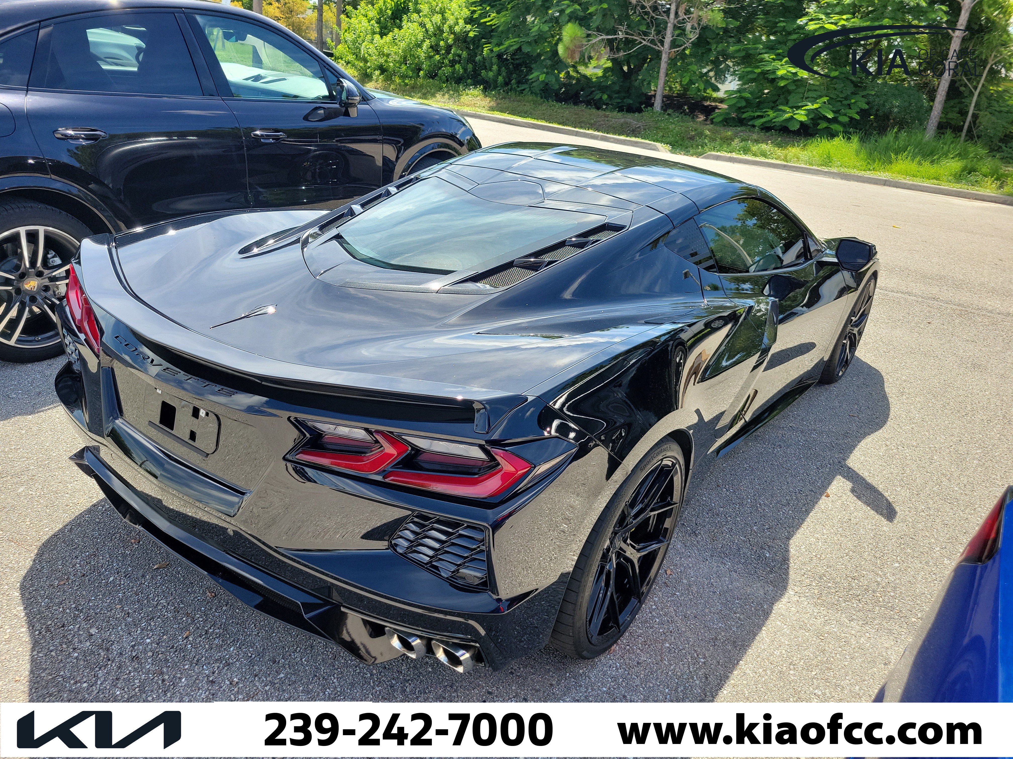 Used 2023 Chevrolet Corvette Stingray Coupe w/ 1LT RWD image 6