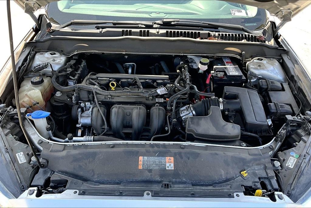 Used 2013 Ford Fusion SE FWD image 30