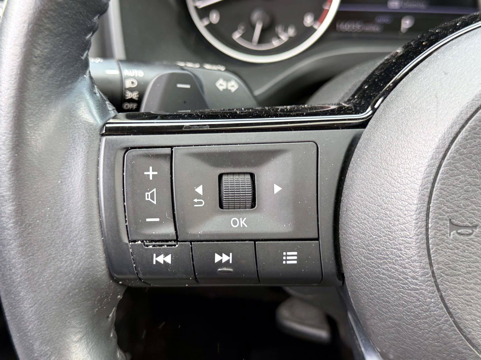 Used 2023 Nissan Rogue SL w/ SL Premium Package AWD/4WD image 22