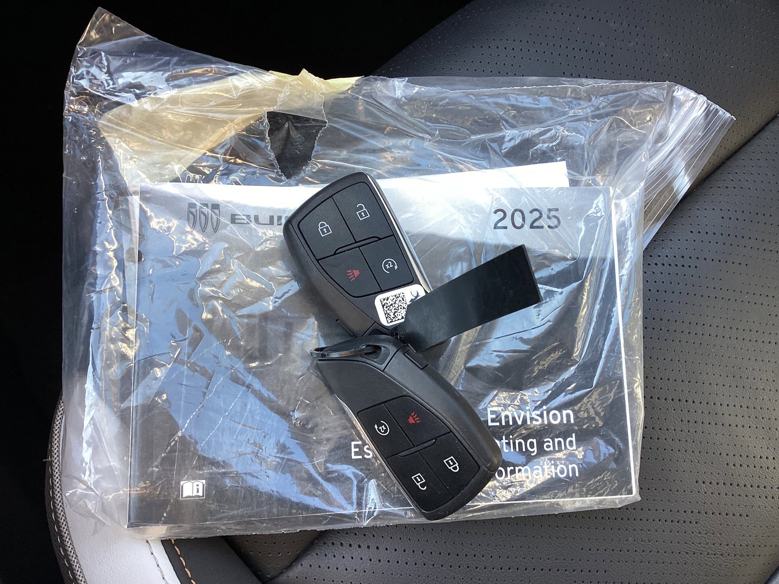 Used 2025 Buick Envision Sport Touring AWD/4WD image 20