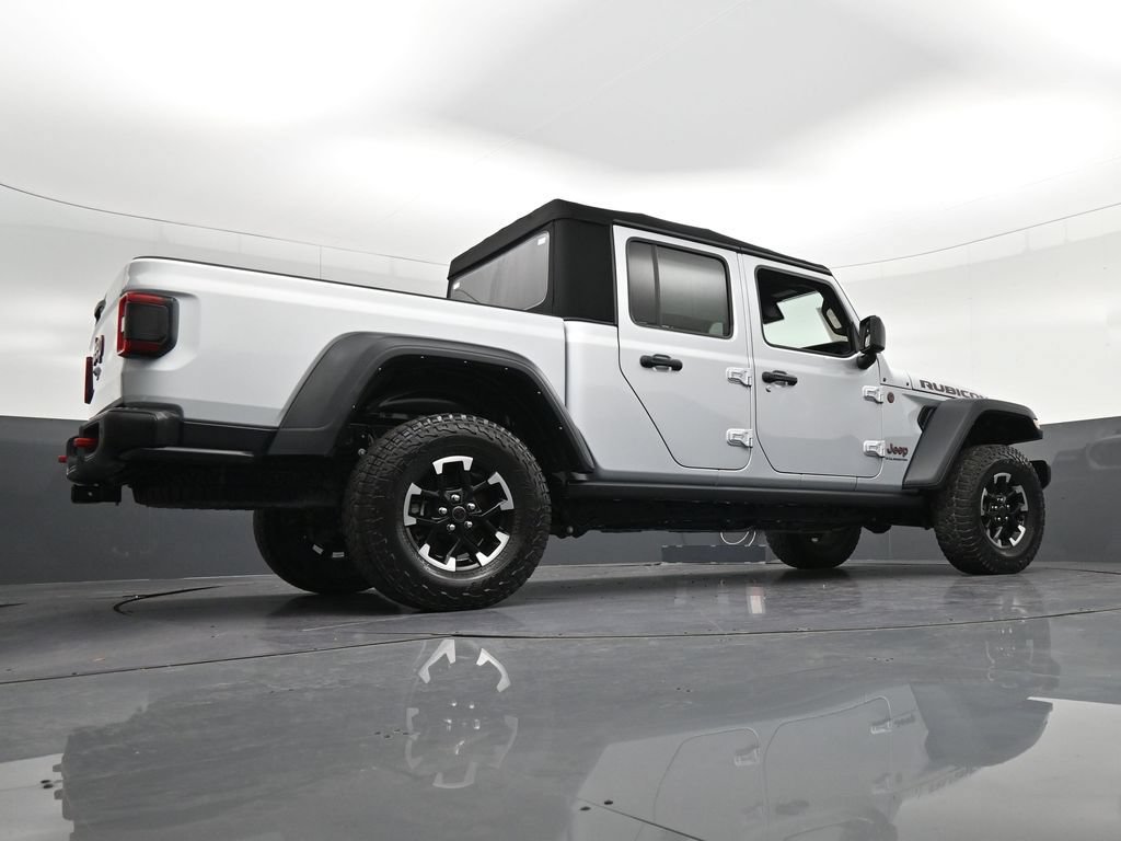 Used 2024 Jeep Gladiator Rubicon w/ Safety Group AWD/4WD image 22