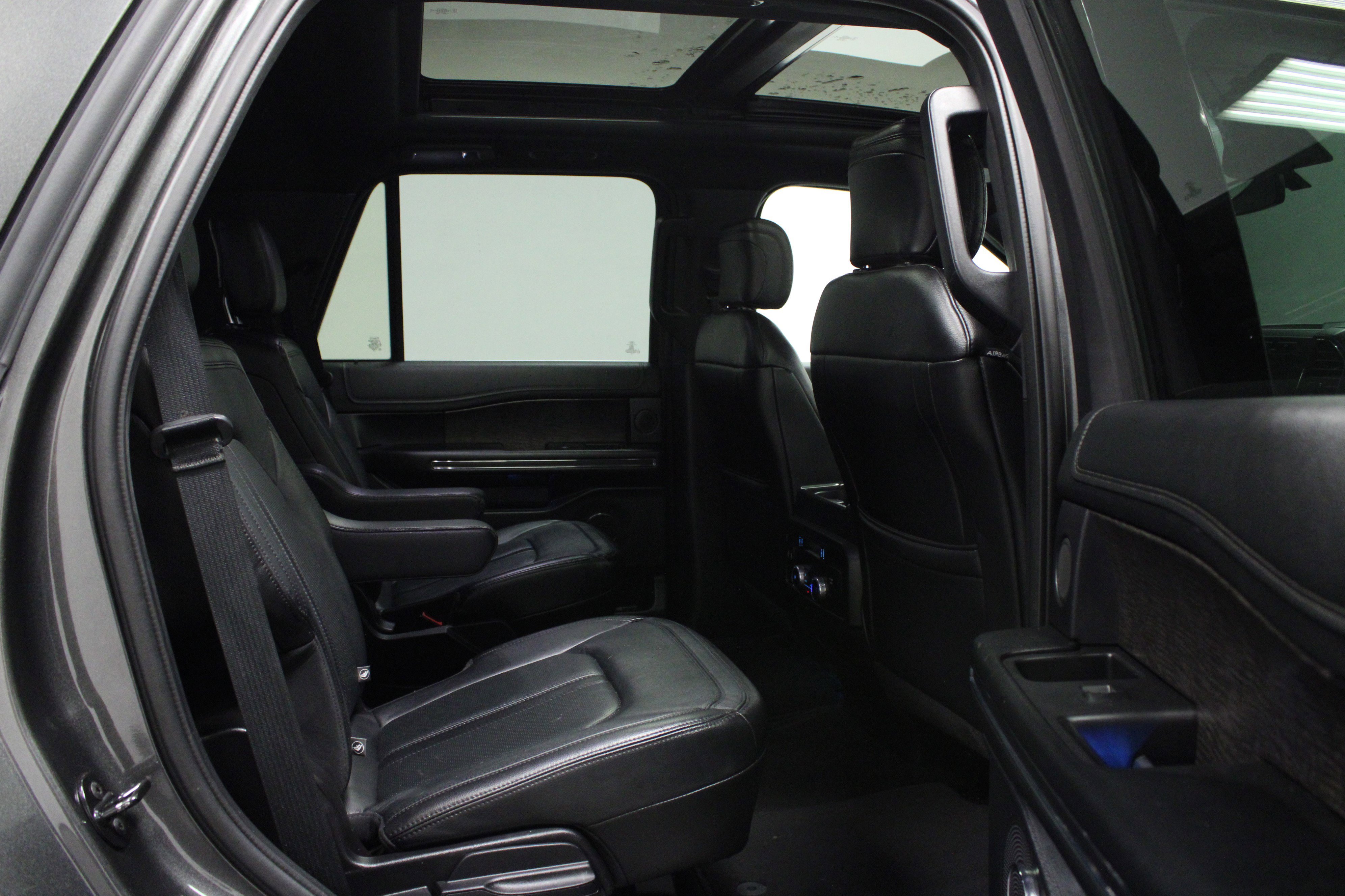 Used 2019 Ford Expedition Limited w/ Equipment Group 301A image 16