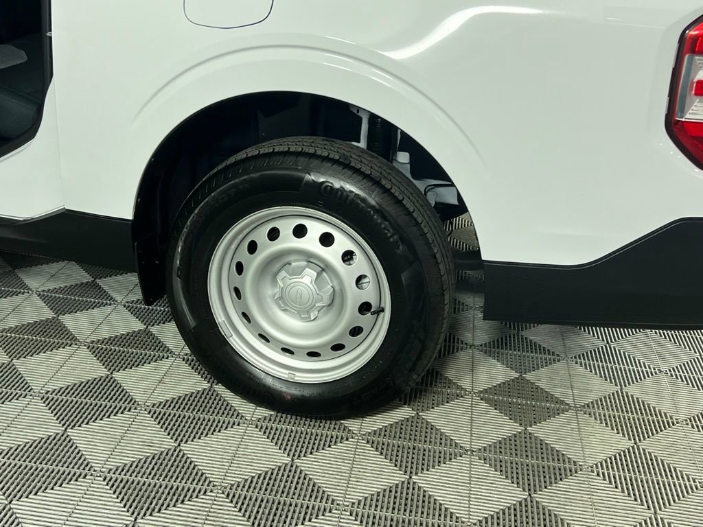 Used 2025 Ford Maverick XLT w/ Equipment Group 302A image 10