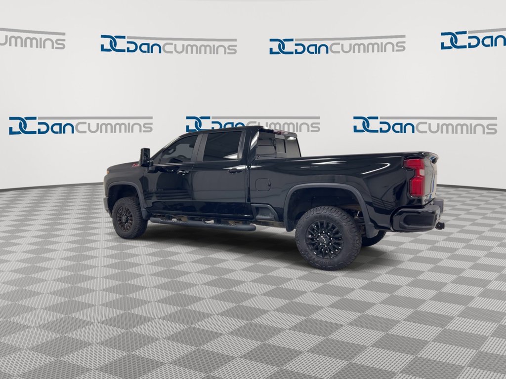 Used 2023 Chevrolet Silverado 2500 LT w/ Midnight Edition AWD/4WD image 6