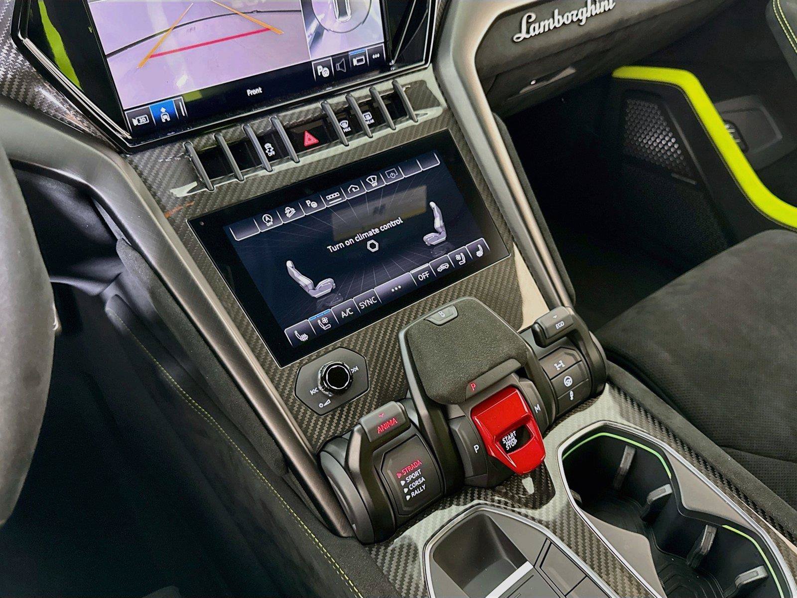 Used 2024 Lamborghini Urus Performante AWD/4WD image 20