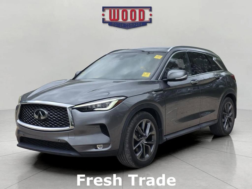 Used 2019 INFINITI QX50 Essential w/ Sensory Package AWD/4WD image 3
