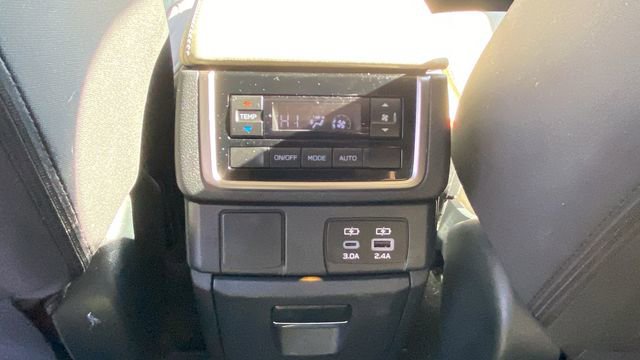 Certified 2023 Subaru Ascent Premium w/ Convenience Package image 16