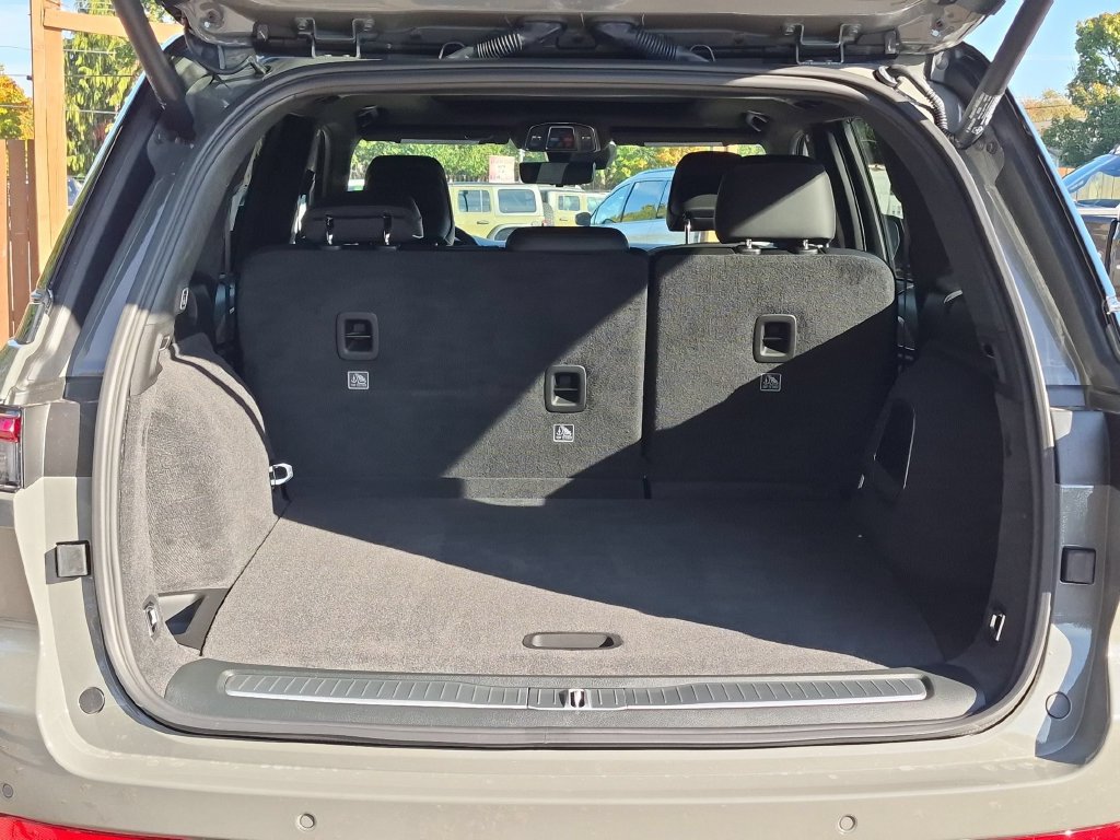 New 2027 Jeep Grand Cherokee Summit AWD/4WD image 10